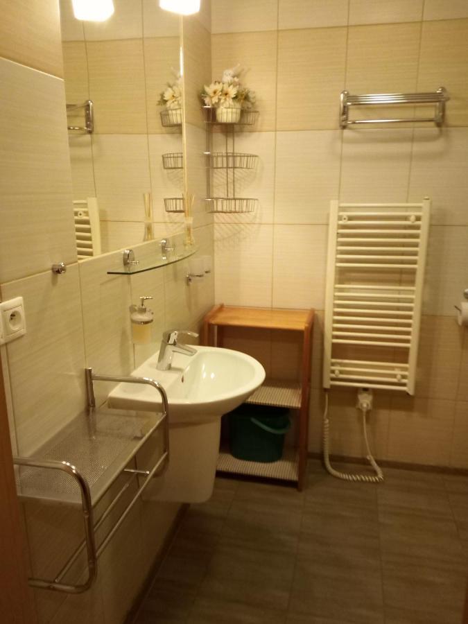 Apartman Malino Brdo - Hrabovska Dolina Apartment รูชอมแบรอค ภายนอก รูปภาพ